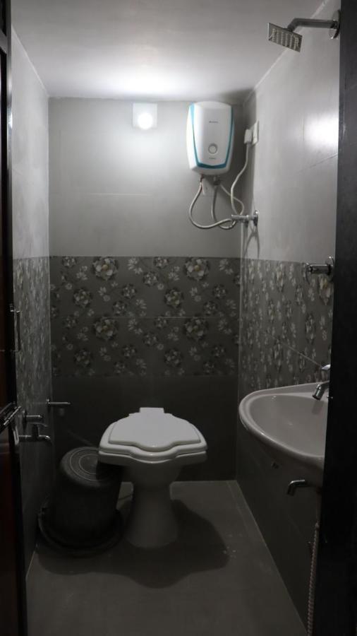 Aradhya Prime Home Stay Garudeshwar Esterno foto