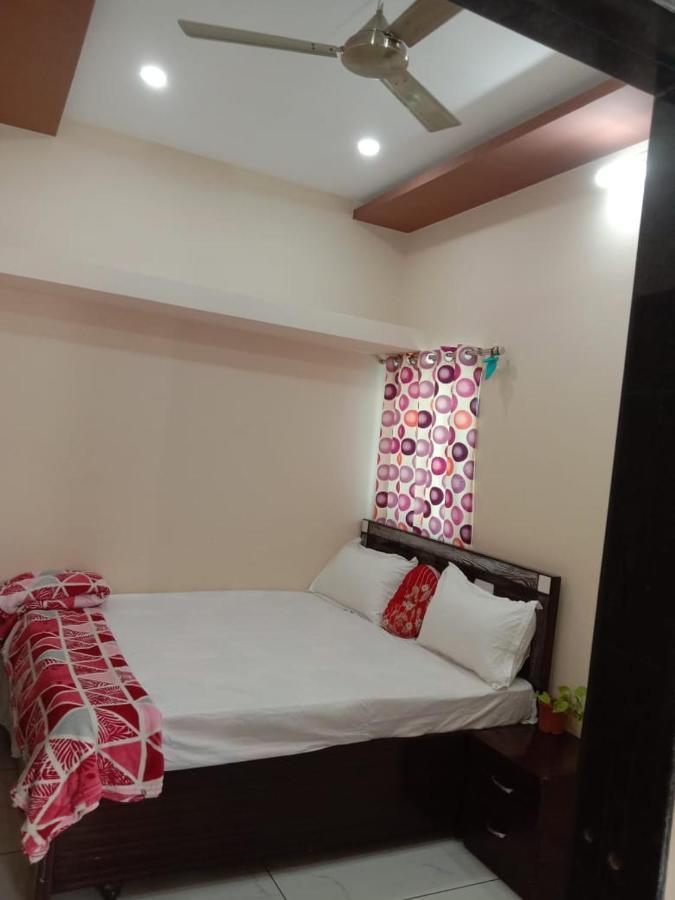 Aradhya Prime Home Stay Garudeshwar Esterno foto