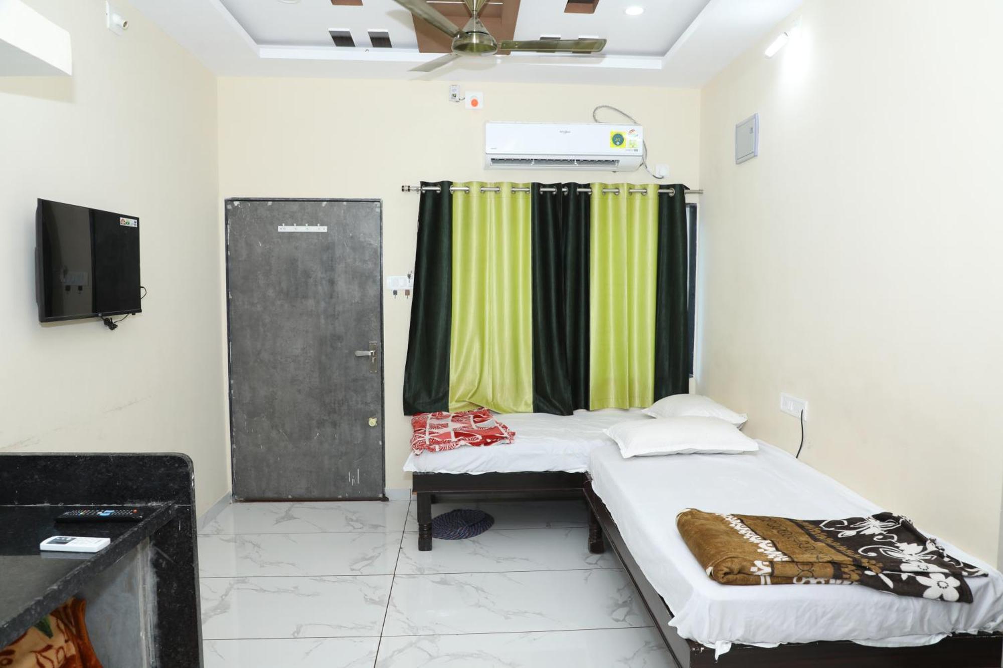 Aradhya Prime Home Stay Garudeshwar Esterno foto