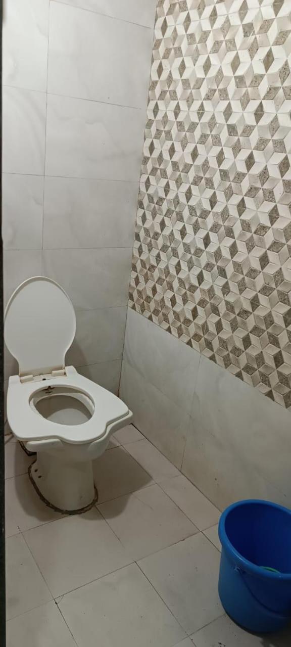 Aradhya Prime Home Stay Garudeshwar Esterno foto